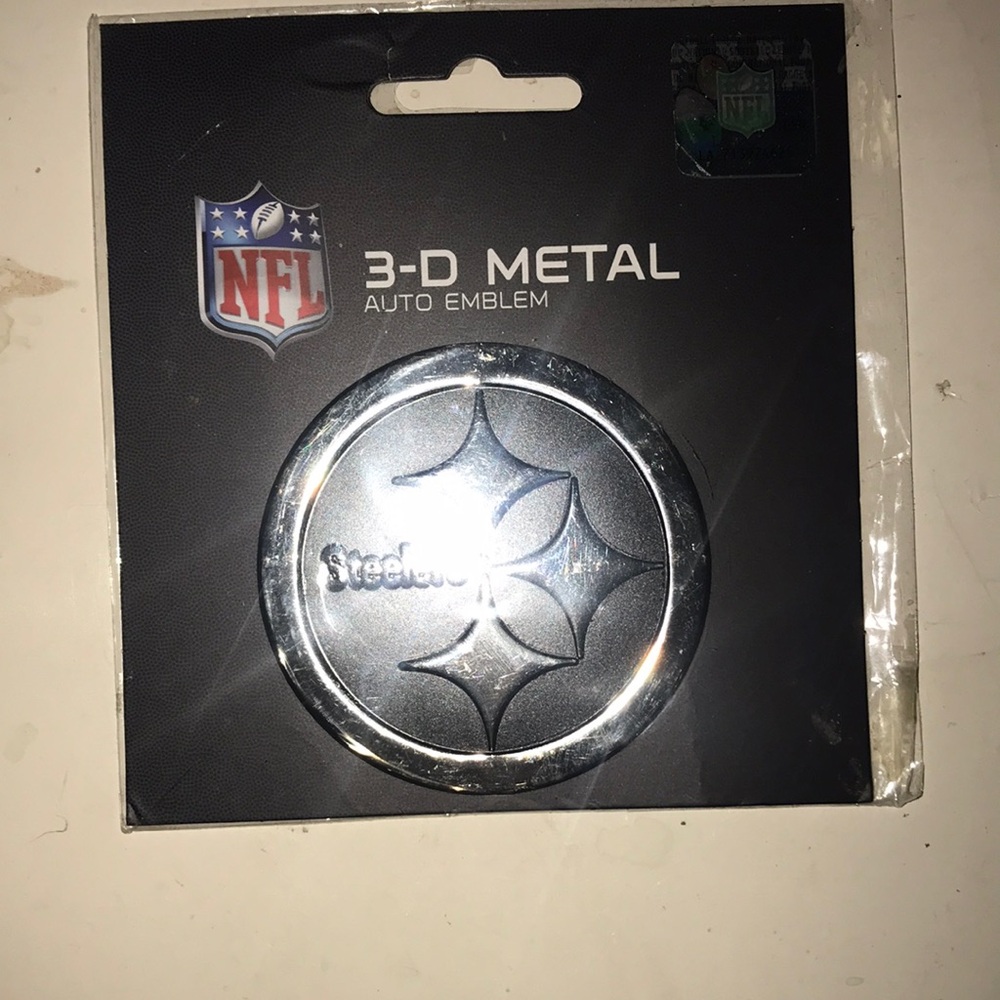 NIP NFL Steelers 3-D Metal Auto Emblem